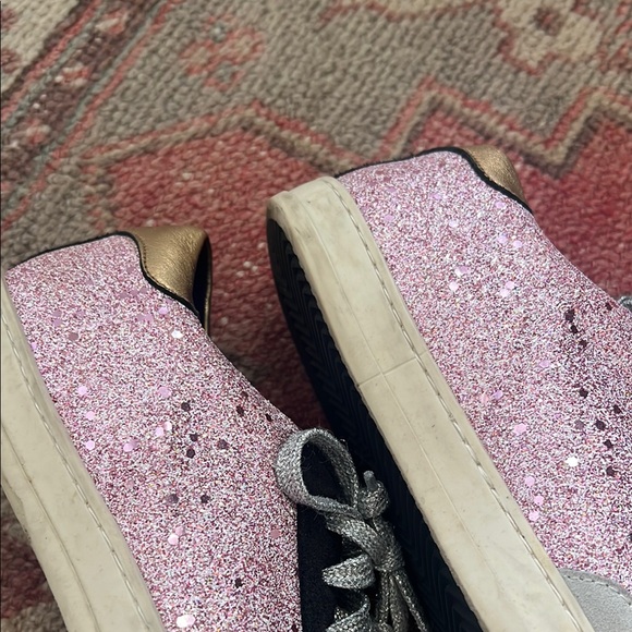 P448 Sparkly Pink Sneaker SZ 8 - Picture 4 of 5